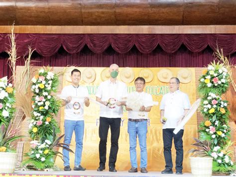 Bago City celebrates 58th charter anniversary .